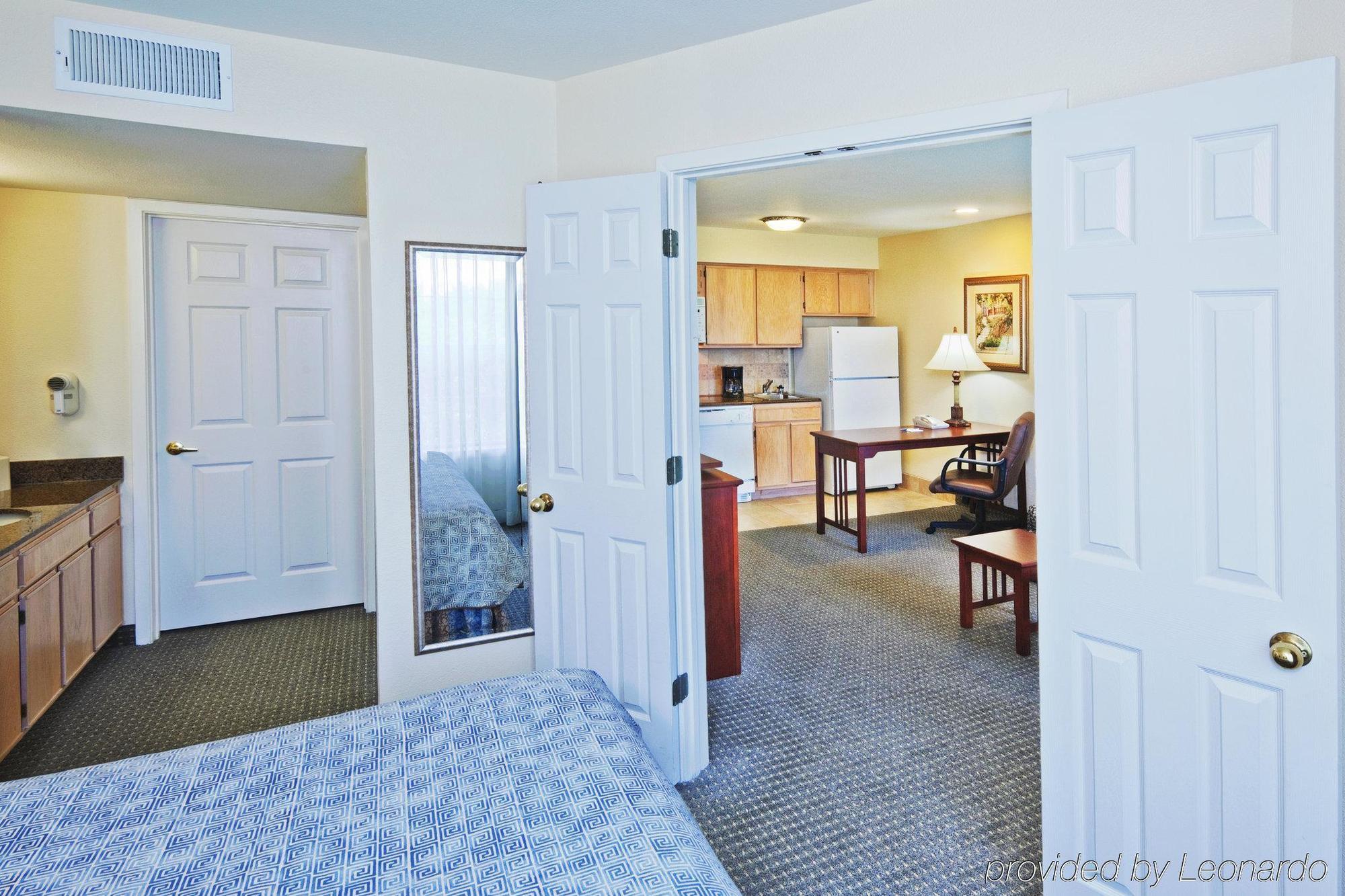 Staybridge Suites Dallas/Addison, An Ihg Hotel Room photo