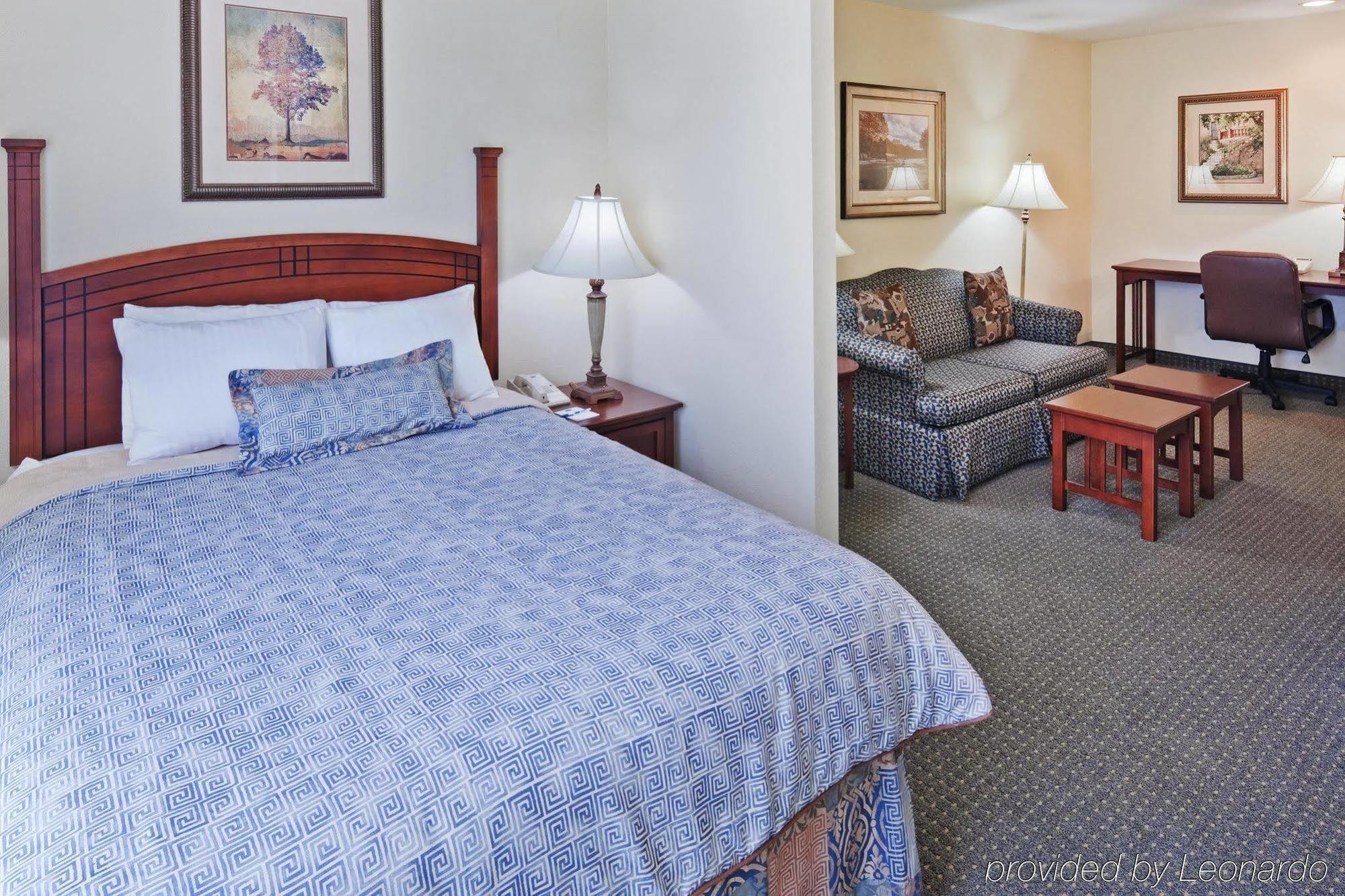 Staybridge Suites Dallas/Addison, An Ihg Hotel Room photo